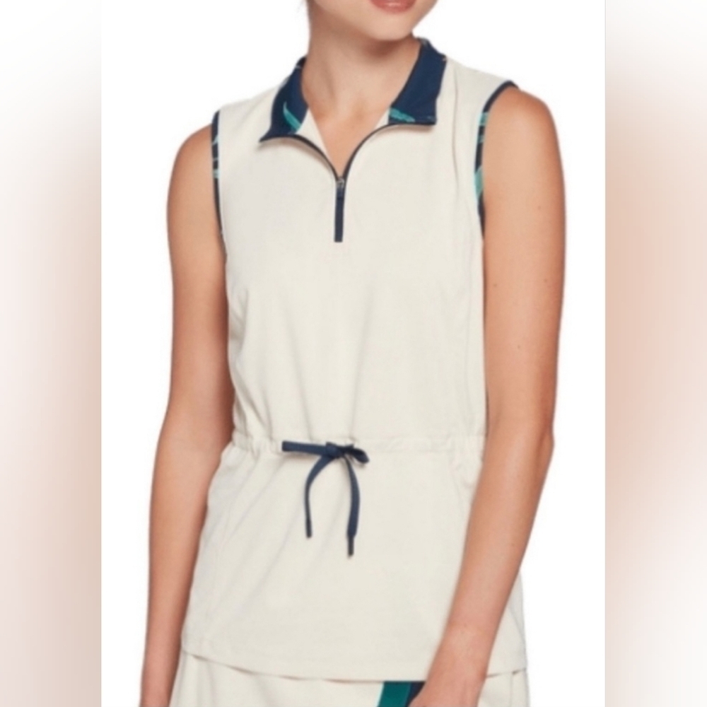Lady Hagen Sleeveless Top